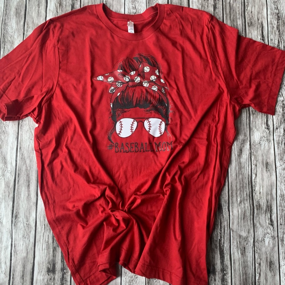 Baseball ⚾️ Mom Messy Bun Tshirt Size 2XL